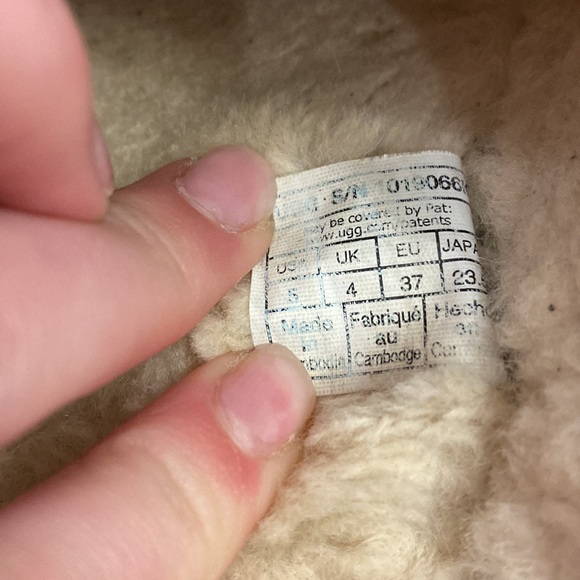 Ugg Tasman in Chestnut - Picture 4 of 5